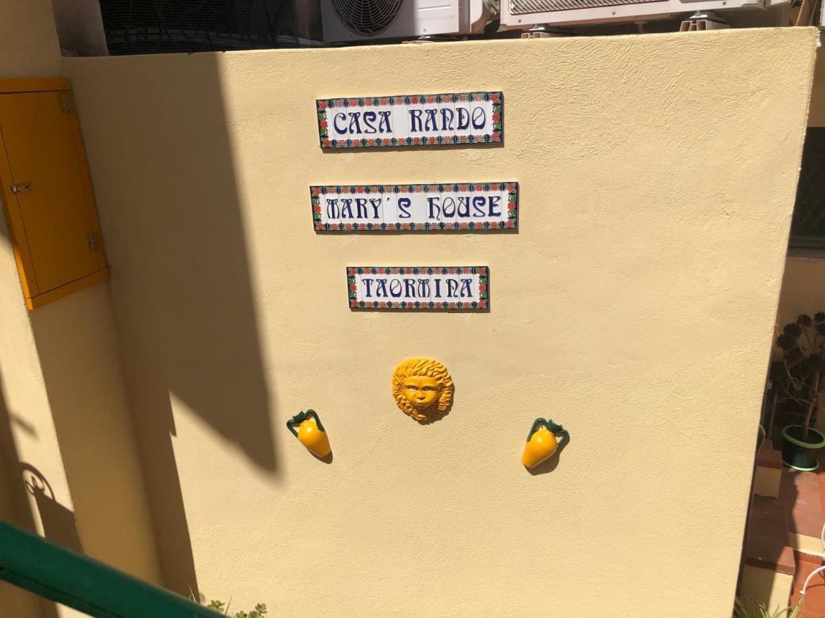 Апартаменты Casa Rando Mary'S House Таормина Экстерьер фото